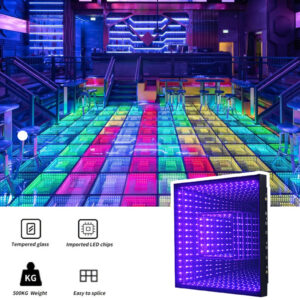 Piste de danse LED double 3D à miroir infini imbriqué avec verre trempé installée dans une boîte de nuit.